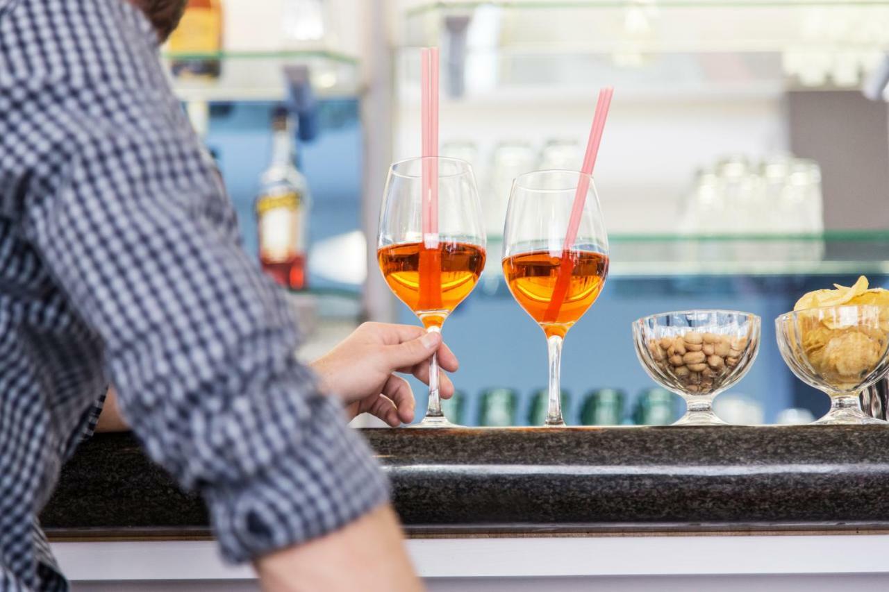 白羊座酒店 莱萨 外观 照片